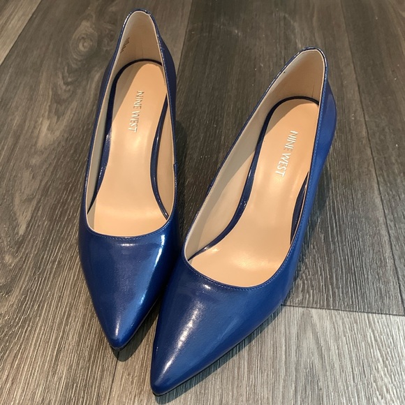 Size 7.5 Nine West heels - Picture 1 of 6